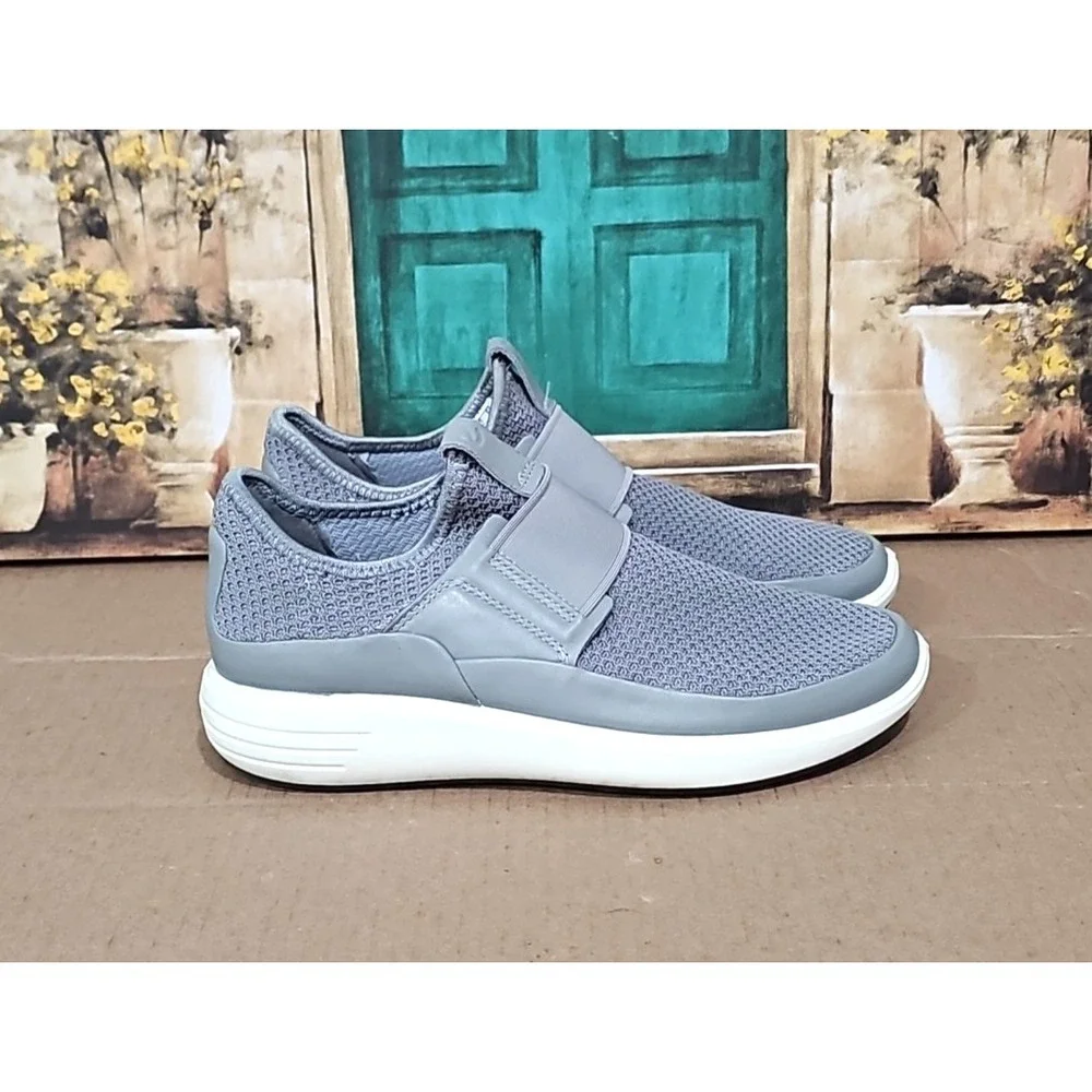 Ecco Soft 7 Runner Women's Slip On Sneaker Night Sky Size US 6  EU Size 37